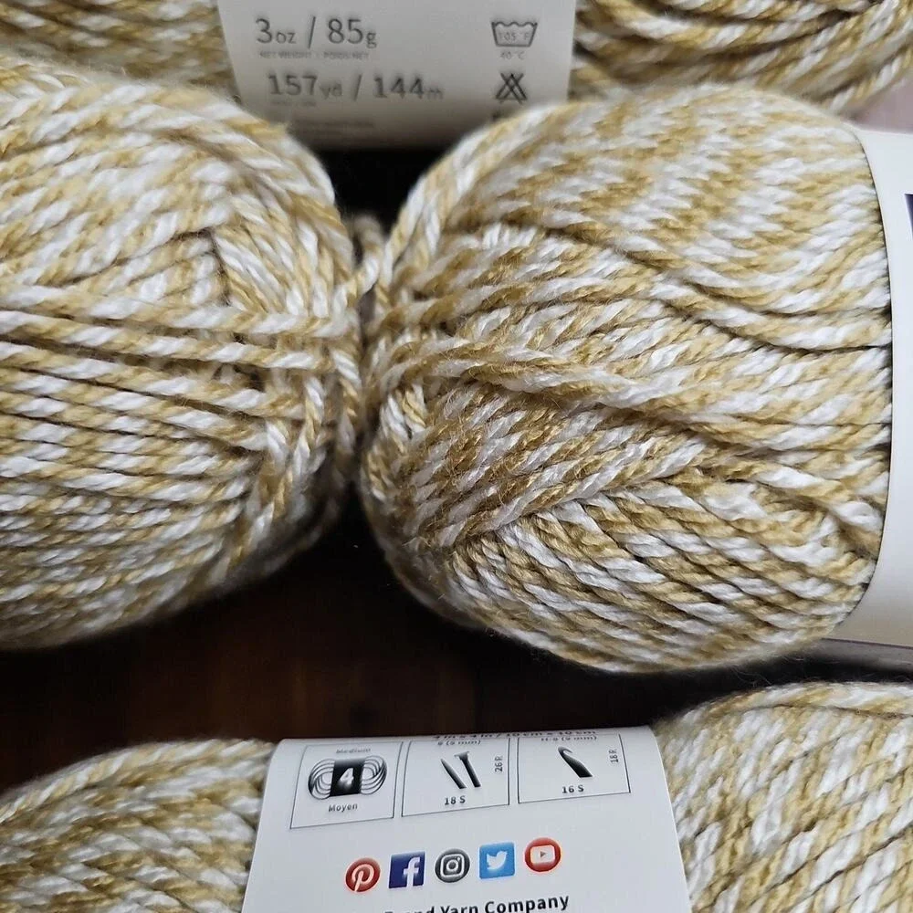Lion Brand Yarn Basic Stitch Anti‎ Pilling Tan White Acrylic 4 Skeins
